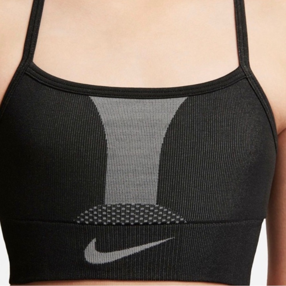 Nike Girls Seamless Sports Bra Black Gray Size M Athletic